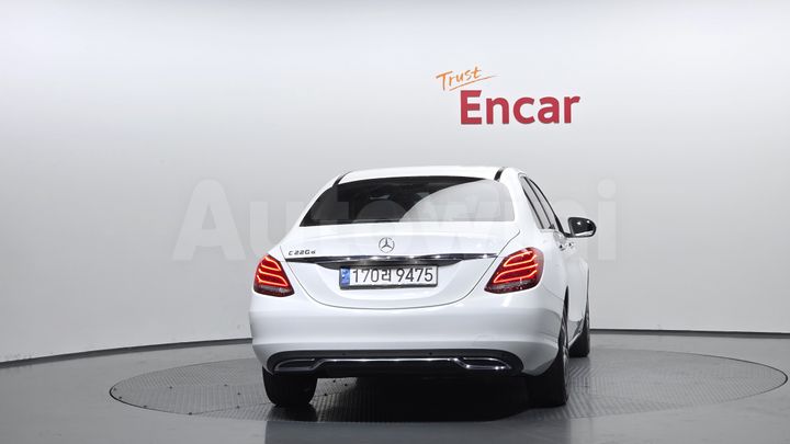Mercedes-Benz C Class 2017 — 5