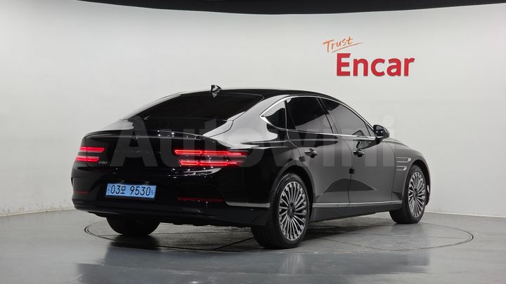 Genesis G80 2022 — 2