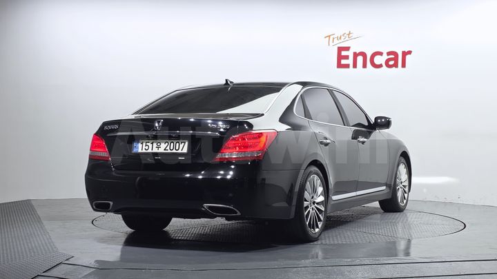 Hyundai Equus 2015 — 2