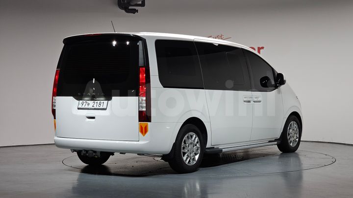 Hyundai Staria 2022 — 2