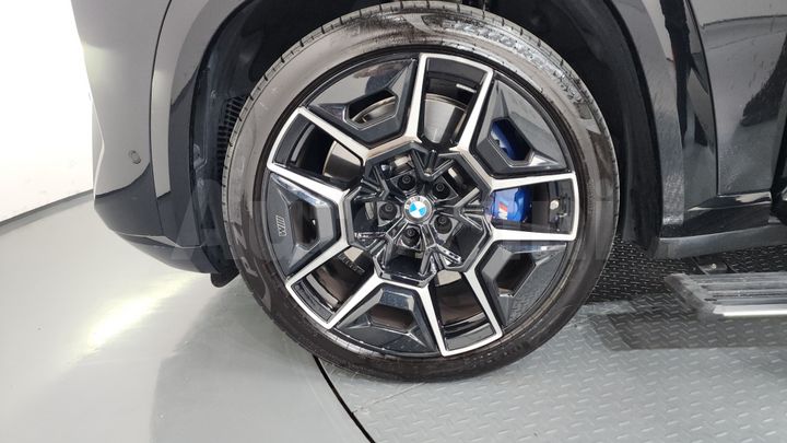 BMW XM 2025 — 5