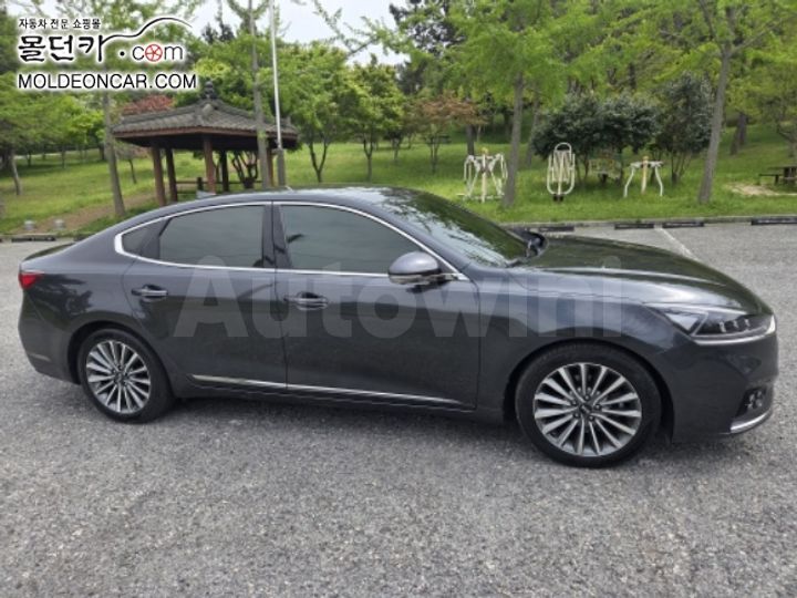 Kia K7 2019 — 3