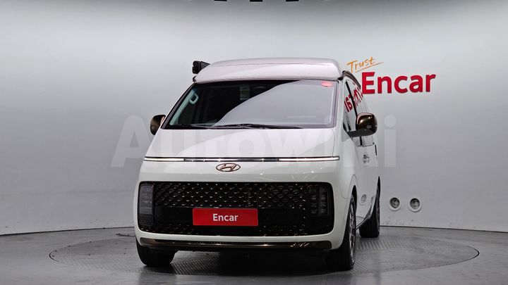 Hyundai Staria 2024 — 3