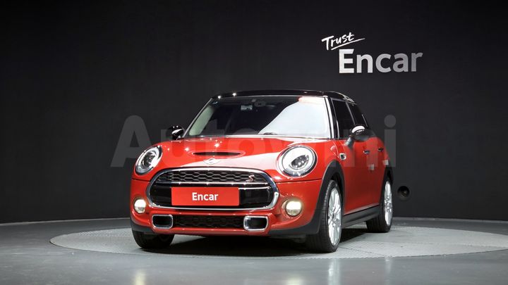 Mini Cooper 2015 — 2