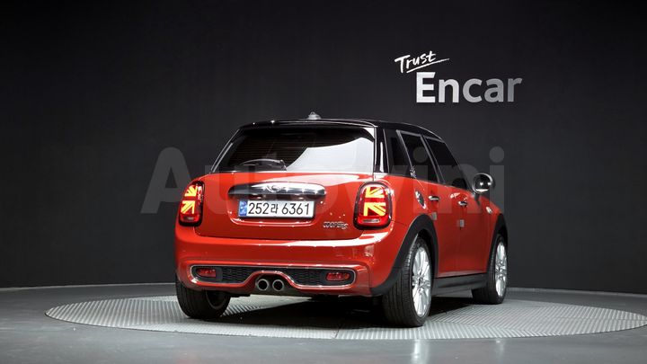 Mini Cooper 2015 — 3