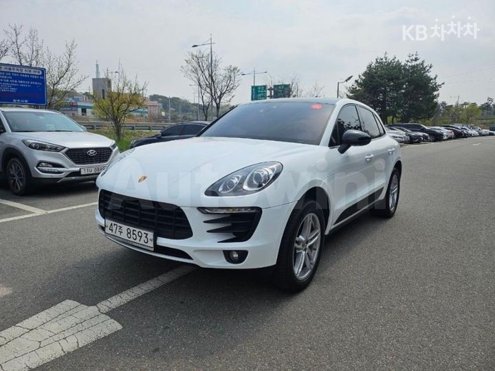 Porsche Macan 2017 — 2