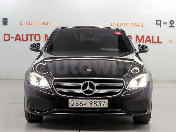 Mercedes Benz E Class 2020 — 2