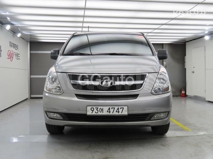 Hyundai Starex 2015 — 2