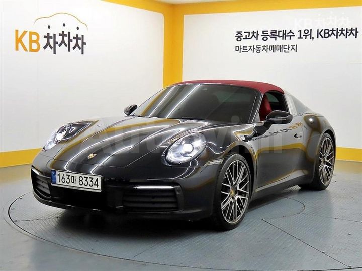 Porsche 911 2024 — 2