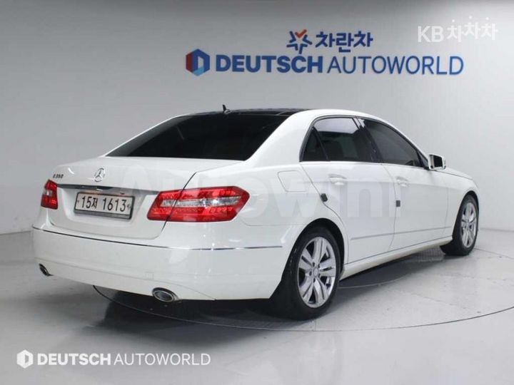 Mercedes-Benz E Class 2010 — 2