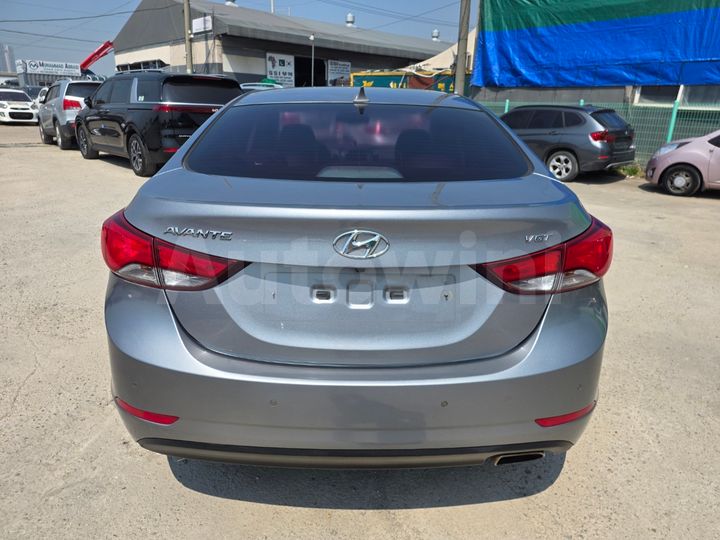 Hyundai Avante 2014 — 5