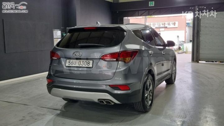Hyundai SantaFe 2016 — 2