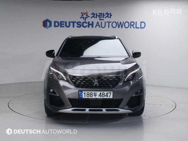 Peugeot 5008 2021 — 3