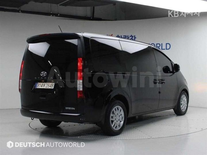 Hyundai Staria 2022 — 2