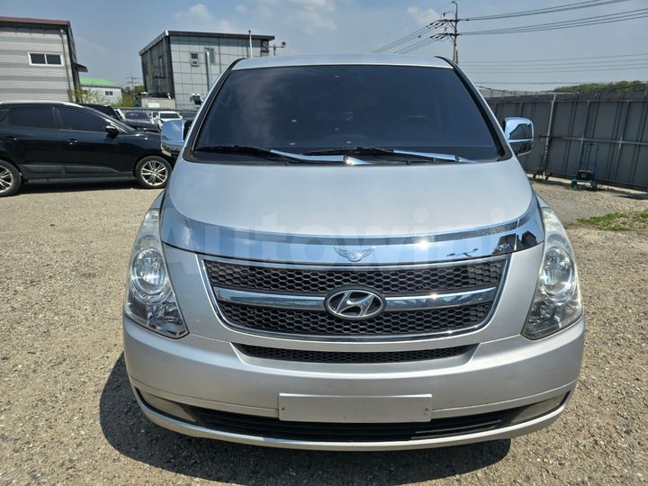 Hyundai Starex 2009 — 2