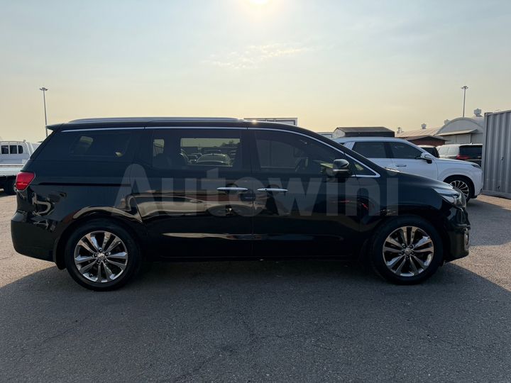 Kia Carnival 2017 — 4