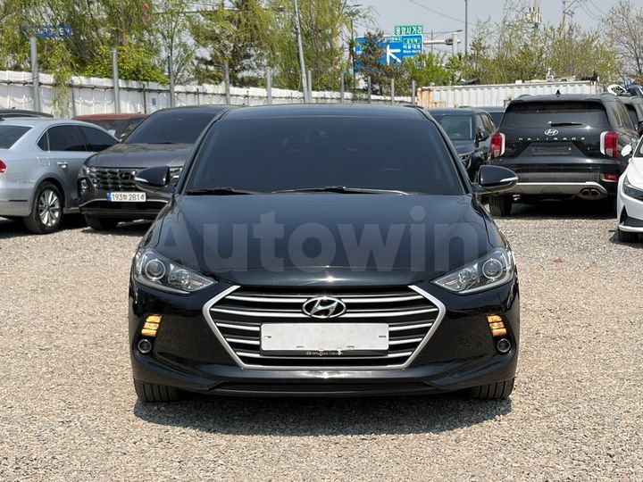 Hyundai Avante 2018 — 2