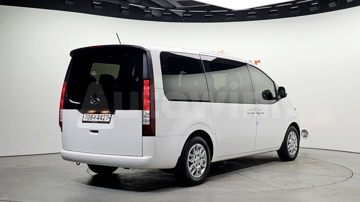 Hyundai Staria 2022 — 2