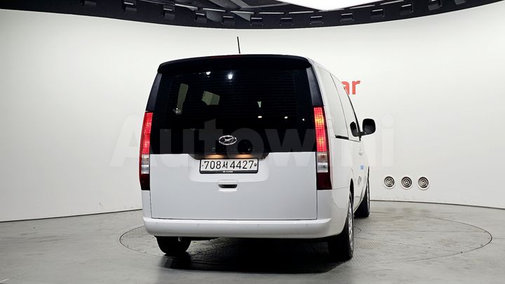 Hyundai Staria 2022 — 4