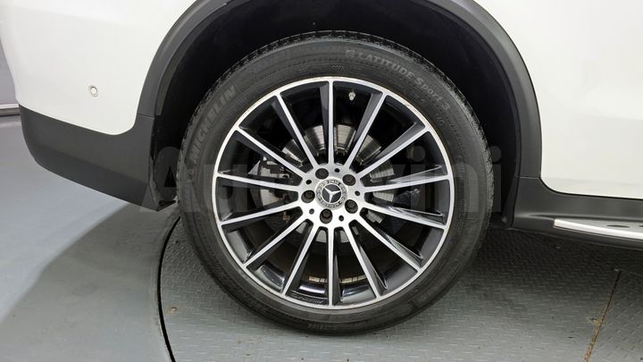 Mercedes Benz GLC Class 2018 — 5