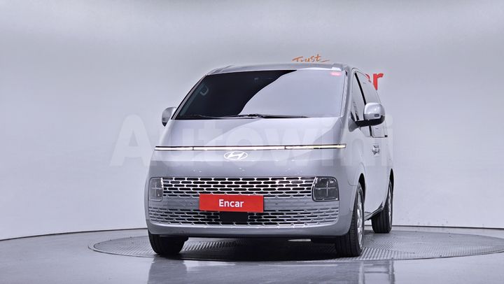 Hyundai Staria 2025 — 3