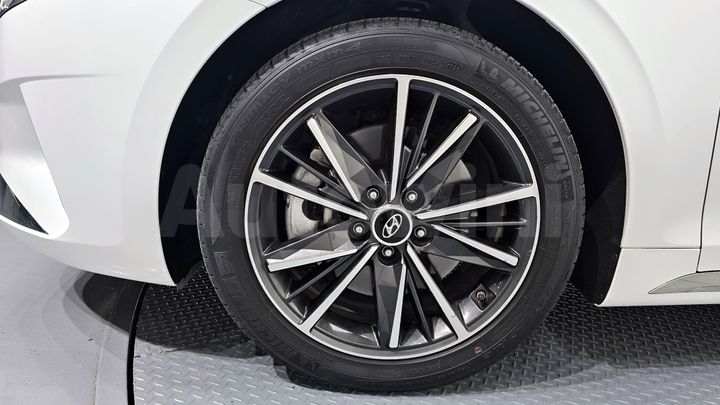 Hyundai Grandeur 2022 — 5