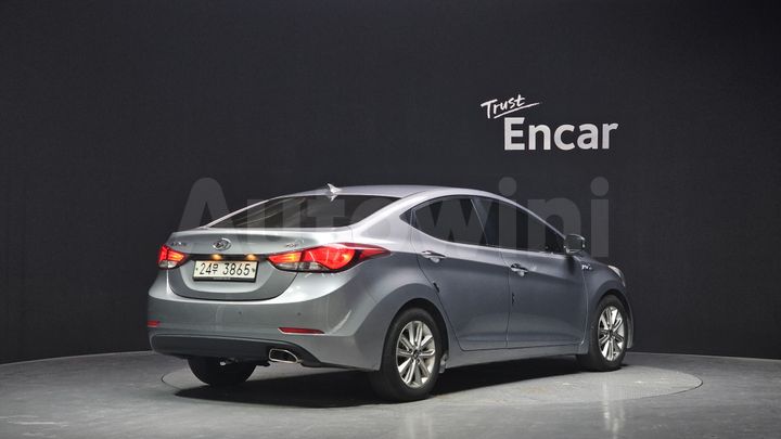 Hyundai Avante 2015 — 2