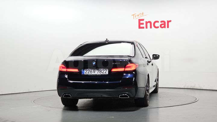 BMW 5 Series 2022 — 2
