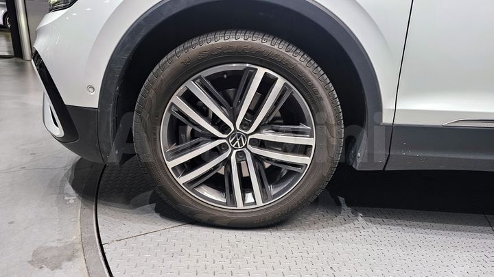 Volkswagen Tiguan 2024 — 5