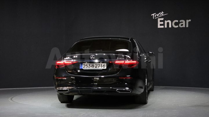 Mercedes Benz S Class 2022 — 4