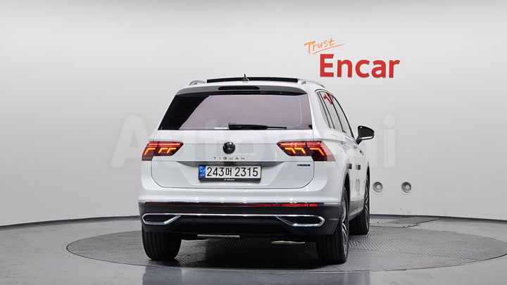 Volkswagen Tiguan 2021 — 4