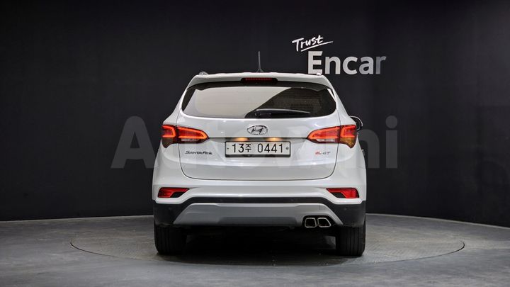 Hyundai SantaFe 2016 — 4