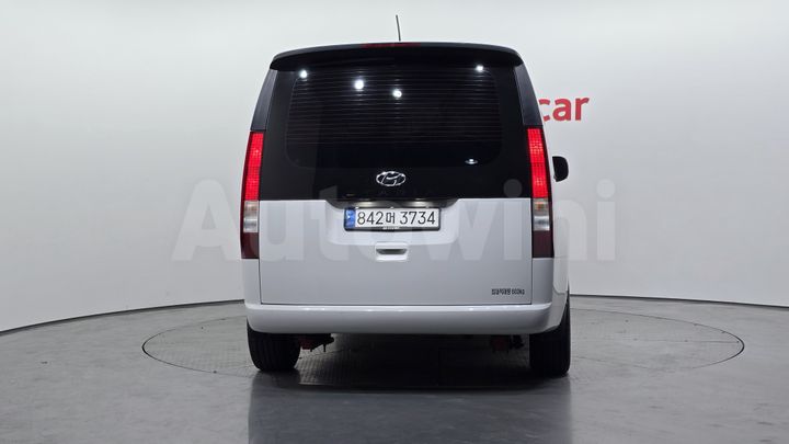 Hyundai Staria 2022 — 4
