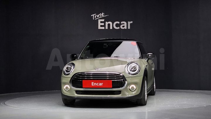 Mini Cooper 2020 — 3