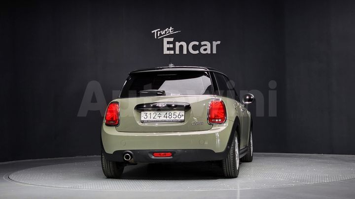 Mini Cooper 2020 — 4
