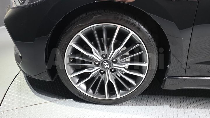 Hyundai Avante 2018 — 4