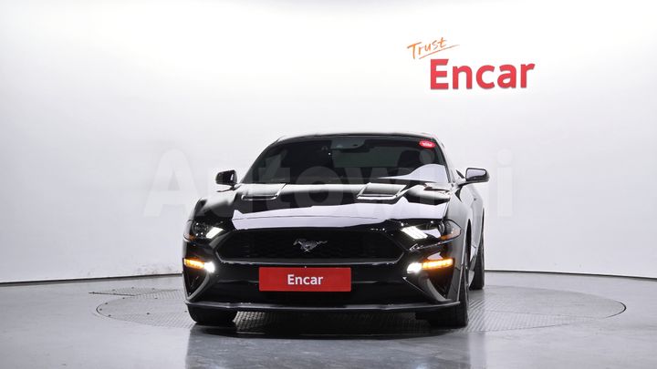 Ford Mustang 2018 — 3