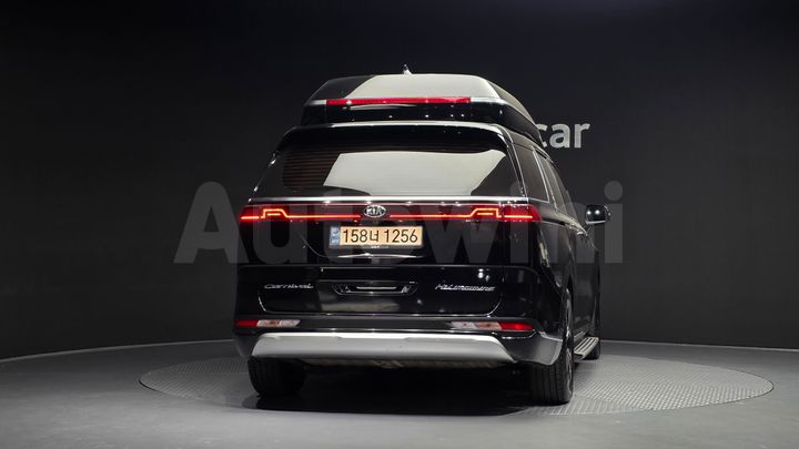 Kia Carnival 2021 — 4