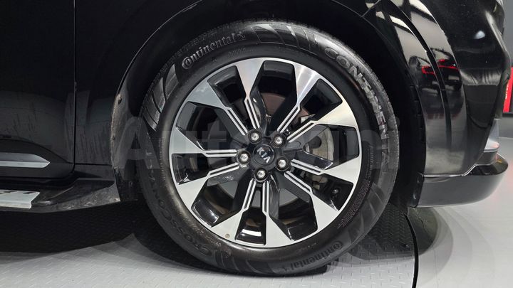 Kia Carnival 2021 — 5