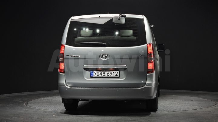 Hyundai Starex 2019 — 4