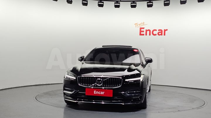 Volvo S90 2019 — 3
