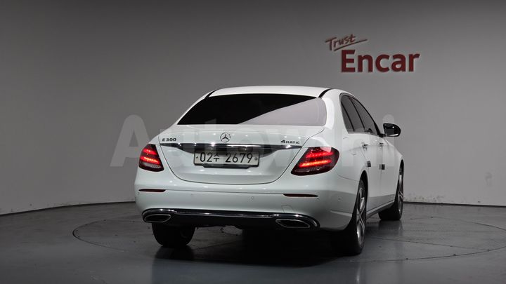 Mercedes-Benz E Class 2017 — 3