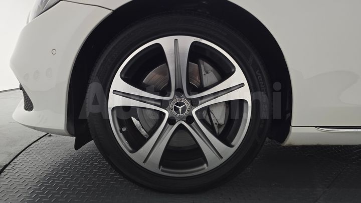 Mercedes-Benz E Class 2017 — 4