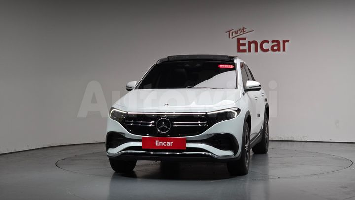 Mercedes Benz EQA 2022 — 2