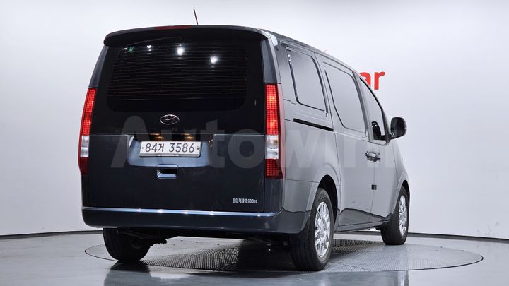 Hyundai Staria 2022 — 2