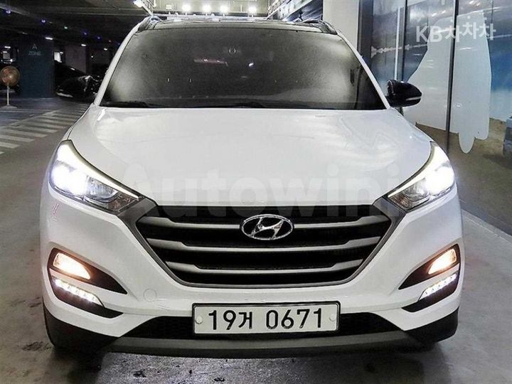 Hyundai Tucson 2016 — 2