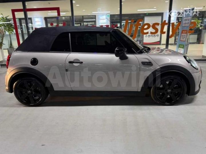 Mini New Convertible 2022 — 3