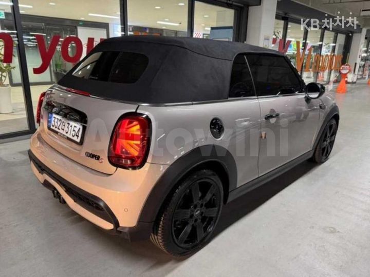 Mini New Convertible 2022 — 4