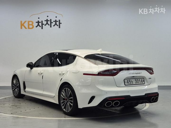 Kia Stinger 2019 — 2