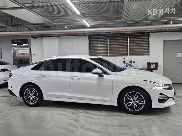 Kia K5 2020 — 2